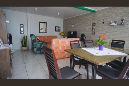 Casa à venda com 128m², 4 quartos e 2 vagas Casa à venda com 128m², 4 quartos e 2 vagasSala