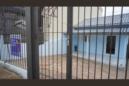 Casa à venda com 128m², 4 quartos e 2 vagas Casa à venda com 128m², 4 quartos e 2 vagasFachada casa 1