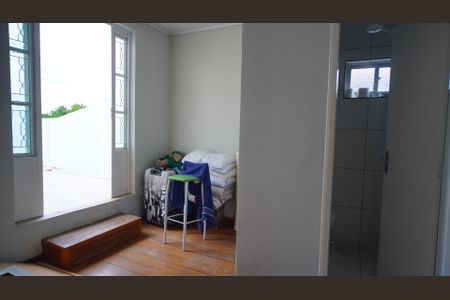 Casa à venda com 128m², 4 quartos e 2 vagas Casa à venda com 128m², 4 quartos e 2 vagasCasa 1