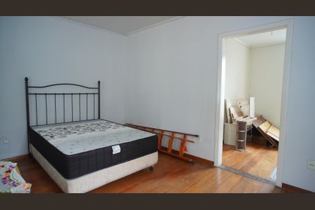 Casa à venda com 128m², 4 quartos e 2 vagas Casa à venda com 128m², 4 quartos e 2 vagasQuarto 1