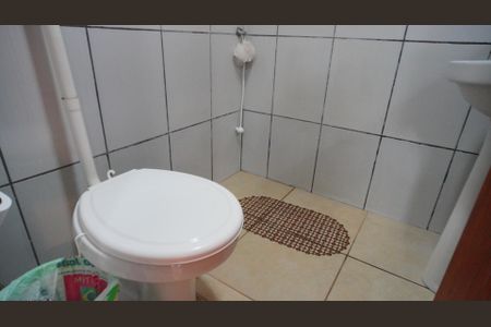 Casa à venda com 128m², 4 quartos e 2 vagas Casa à venda com 128m², 4 quartos e 2 vagasBanheiro 2 (casa fundos)