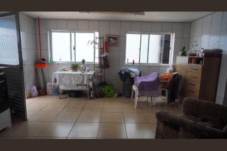 Casa à venda com 128m², 4 quartos e 2 vagas Casa à venda com 128m², 4 quartos e 2 vagasCozinha