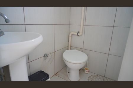 Casa à venda com 128m², 4 quartos e 2 vagas Casa à venda com 128m², 4 quartos e 2 vagasBanheiro 1 casa frente