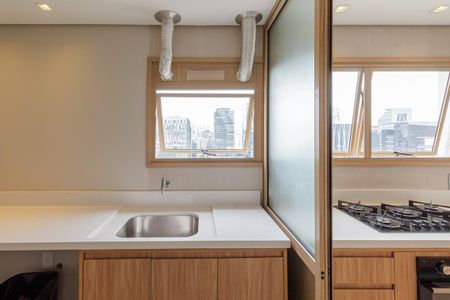 Apartamento à venda com 200m², 4 quartos e 1 vaga Apartamento à venda com 200m², 4 quartos e 1 vagaÁrea de Serviço