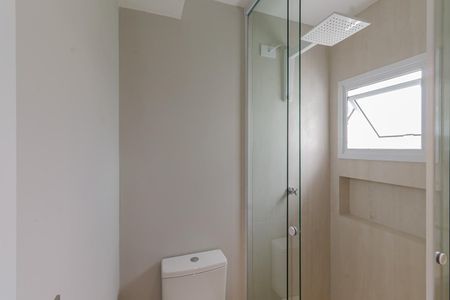 Apartamento à venda com 200m², 4 quartos e 1 vaga Apartamento à venda com 200m², 4 quartos e 1 vagaBanheiro da Suíte 3