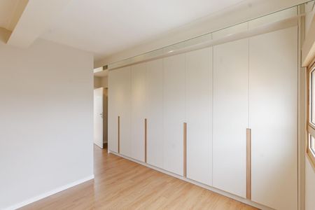 Apartamento à venda com 200m², 4 quartos e 1 vaga Apartamento à venda com 200m², 4 quartos e 1 vagaSuíte 2