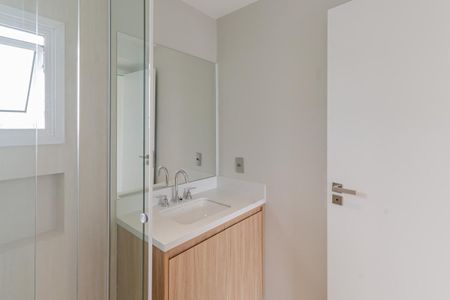 Apartamento à venda com 200m², 4 quartos e 1 vaga Apartamento à venda com 200m², 4 quartos e 1 vagaBanheiro da Suíte 3