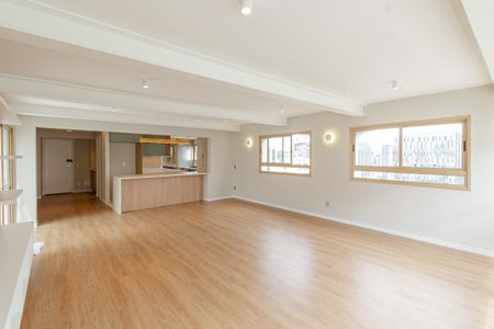 Apartamento à venda com 200m², 4 quartos e 1 vaga Apartamento à venda com 200m², 4 quartos e 1 vagaSala