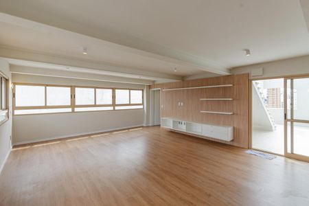 Apartamento à venda com 200m², 4 quartos e 1 vaga Apartamento à venda com 200m², 4 quartos e 1 vagaSala