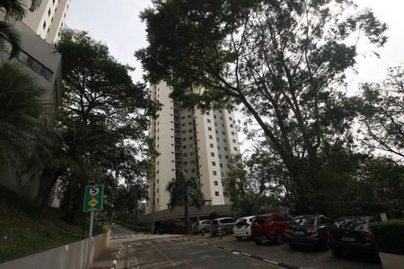 Fachada do bloco de apartamento à venda com 2 quartos, 68m² em Chácara Agrindus, Taboão da Serra