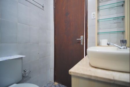 Apartamento à venda com 44m², 1 quarto e 1 vagaBanheiro Corredor