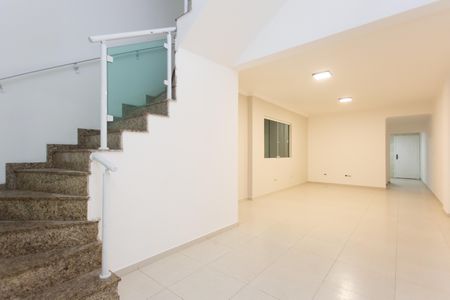 Sala de casa para alugar com 4 quartos, 180m² em Vila Curuçá Velha, São Paulo