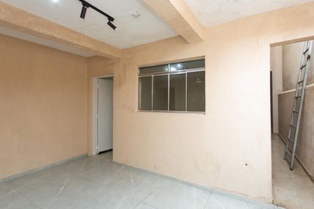 Casa para alugar com 180m², 4 quartos e sem vagaÁrea de Serviço 