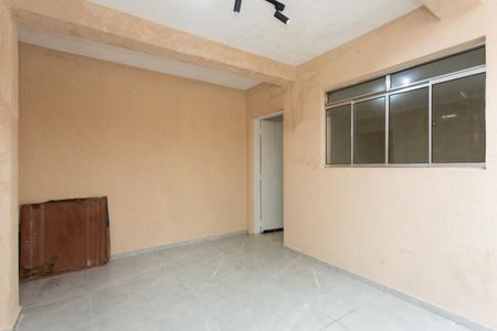 Casa para alugar com 180m², 4 quartos e sem vagaÁrea de Serviço 