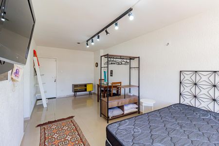 Sala/Quarto de apartamento para alugar com 1 quarto, 35m² em Santo Amaro, São Paulo