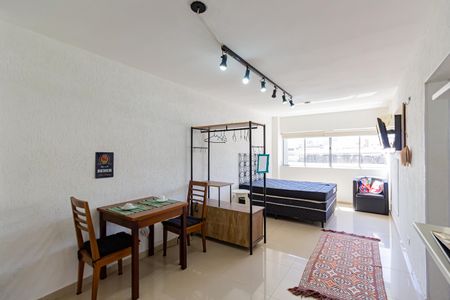Sala/Quarto de apartamento para alugar com 1 quarto, 35m² em Santo Amaro, São Paulo