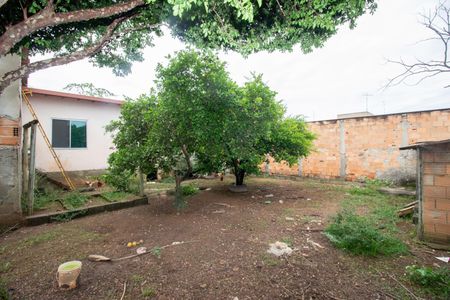 Casa à venda com 640m², 4 quartos e 4 vagasQuintal -  Casa 2