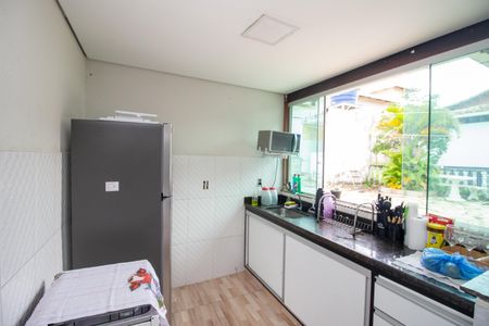 Casa à venda com 640m², 4 quartos e 4 vagasCozinha - Casa 2