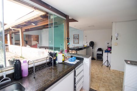 Casa à venda com 640m², 4 quartos e 4 vagasCozinha - Casa 2