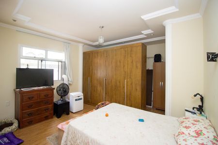 Casa à venda com 640m², 4 quartos e 4 vagasQuarto 1 - Casa 1