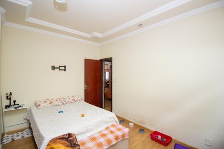 Casa à venda com 640m², 4 quartos e 4 vagasQuarto 2 - Casa 1