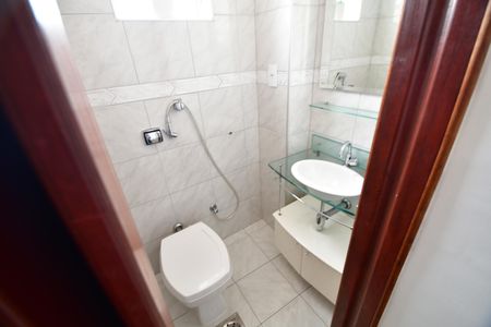Apartamento para alugar com 82m², 2 quartos e 1 vagaLavabo