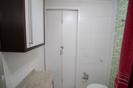Apartamento à venda com 70m², 2 quartos e 1 vagaBANHEIRO
