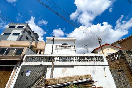 Casa para alugar com 464m², 3 quartos e 4 vagasFachada