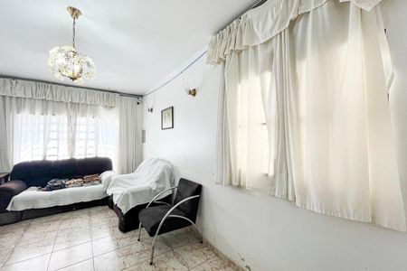 Casa para alugar com 464m², 3 quartos e 4 vagasSala