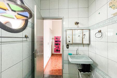 Casa para alugar com 464m², 3 quartos e 4 vagasBanheiro da Suíte 1