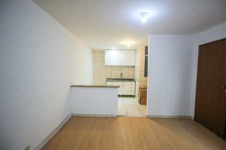 Sala de apartamento para alugar com 2 quartos, 47m² em Parque Assuncao, Taboão da Serra
