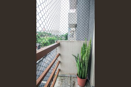 Varanda do Quarto 1 de apartamento para alugar com 2 quartos, 47m² em Parque Assuncao, Taboão da Serra