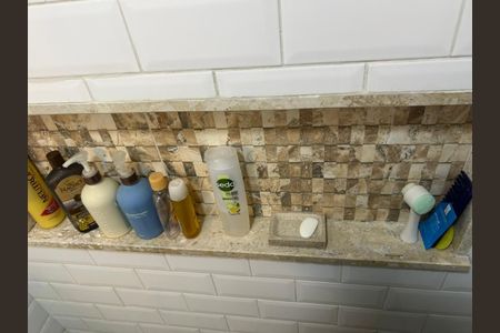 Apartamento à venda com 70m², 2 quartos e 2 vagas Apartamento à venda com 70m², 2 quartos e 2 vagasBanheiro