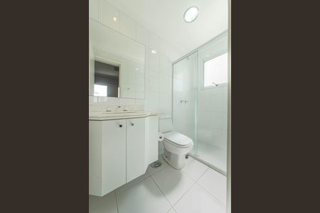 Apartamento à venda com 172m², 4 quartos e 4 vagasBanheiro da Suíte 1