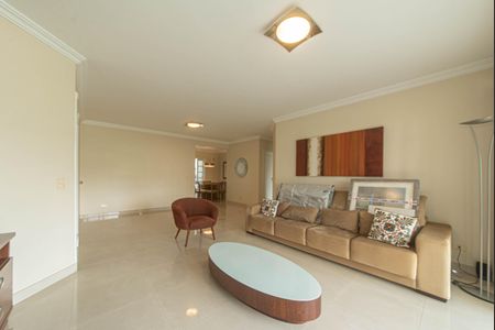 Apartamento à venda com 172m², 4 quartos e 4 vagasSala