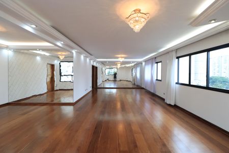 Apartamento para alugar com 280m², 3 quartos e 3 vagasSala