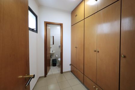 Apartamento para alugar com 280m², 3 quartos e 3 vagasQuarto de Serviço
