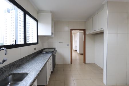 Apartamento para alugar com 280m², 3 quartos e 3 vagasCozinha