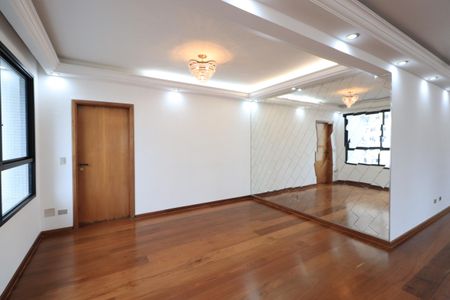 Apartamento para alugar com 280m², 3 quartos e 3 vagasSala