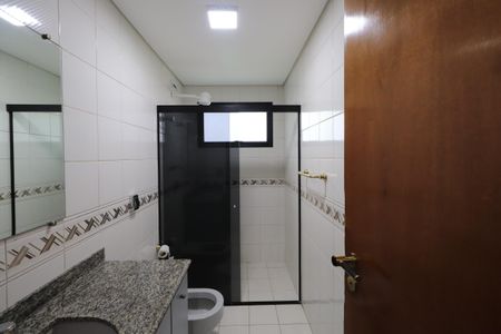 Apartamento para alugar com 280m², 3 quartos e 3 vagasBanheiro da Suíte 2