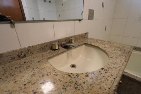 Apartamento para alugar com 280m², 3 quartos e 3 vagasBanheiro da Suíte 3