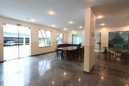 Apartamento para alugar com 280m², 3 quartos e 3 vagasÁrea comum - Salão de festas