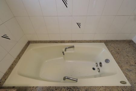 Apartamento para alugar com 280m², 3 quartos e 3 vagasBanheiro da Suíte 3
