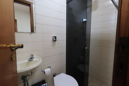 Apartamento para alugar com 280m², 3 quartos e 3 vagasBanheiro de serviço