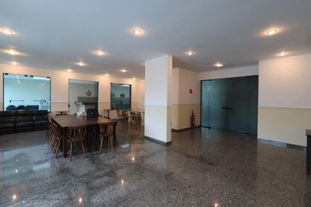 Apartamento para alugar com 280m², 3 quartos e 3 vagasÁrea comum - Salão de festas