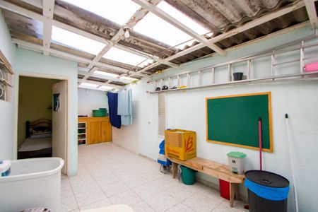 Casa à venda com 117m², 3 quartos e 1 vagaÁrea de serviço