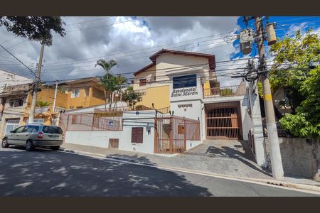 Casa de condomínio à venda com 178m², 3 quartos e 3 vagas Casa de condomínio à venda com 178m², 3 quartos e 3 vagasFachada do Condomínio
