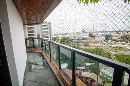 Apartamento para alugar com 140m², 3 quartos e 2 vagasVaranda