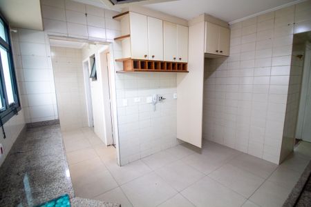 Apartamento para alugar com 140m², 3 quartos e 2 vagasCozinha