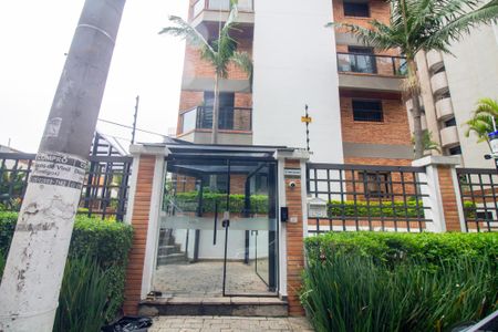 Apartamento para alugar com 140m², 3 quartos e 2 vagasFachada e portaria